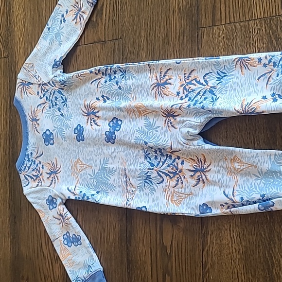 Carters Hawaian onesie, NWT size 9 months - Picture 4 of 4